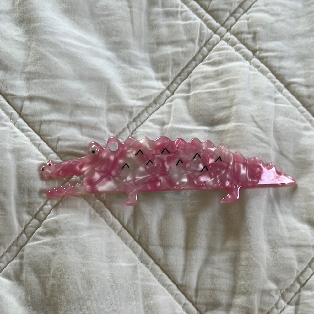 Chunks x Gentle Thrills Pink Alligator French Barrette
